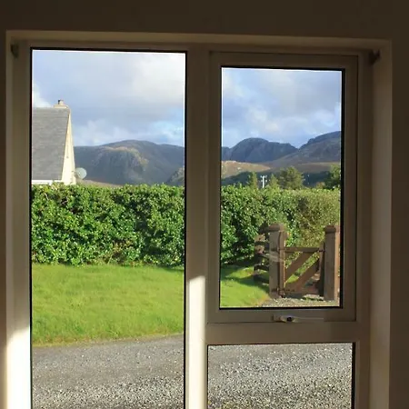 Konukevi Poisoned Glen House Gweedore