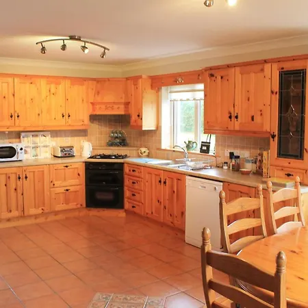 Poisoned Glen House Guest house *